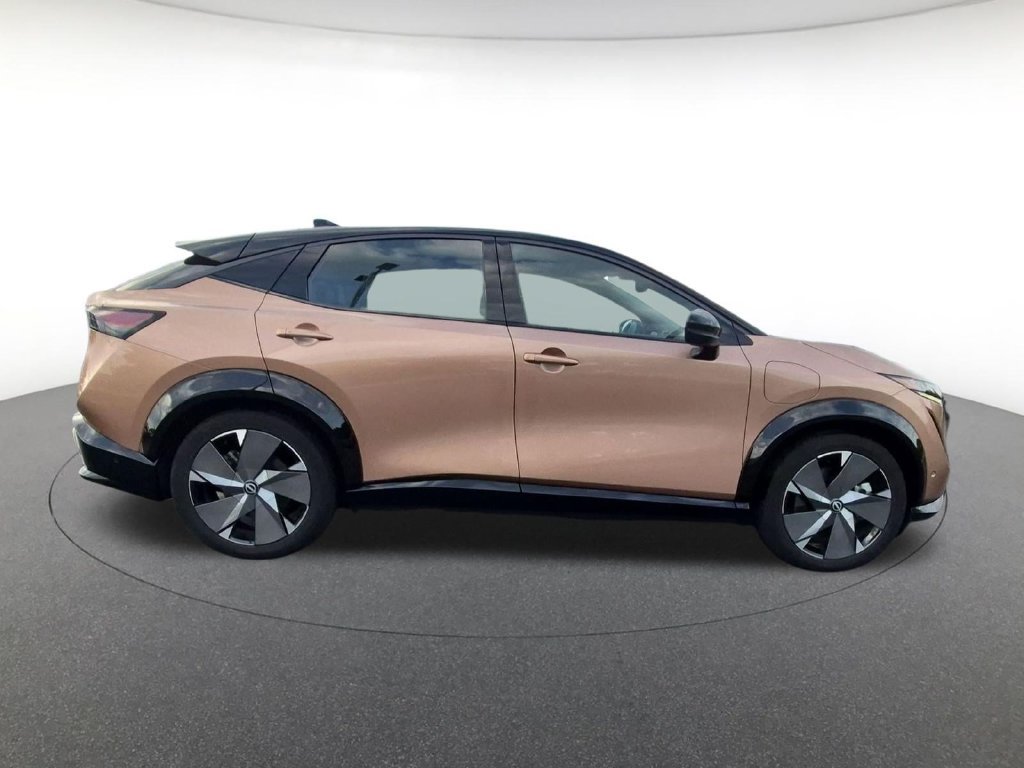 Used 2024 Nissan Ariya AWD image 4