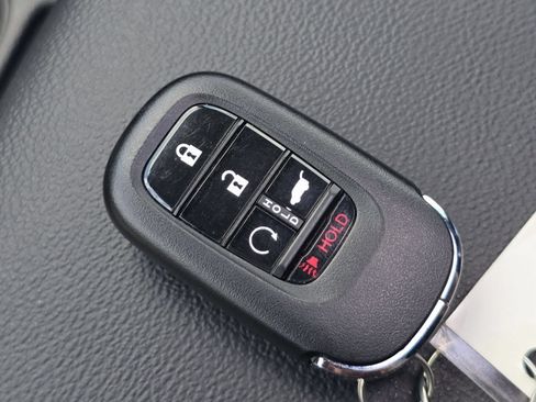 Used 2025 Honda CR-V Sport-L image 33