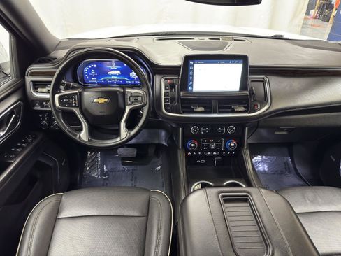 Used 2023 Chevrolet Suburban Premier image 35