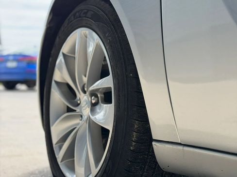 Used 2016 Buick Regal AWD image 32