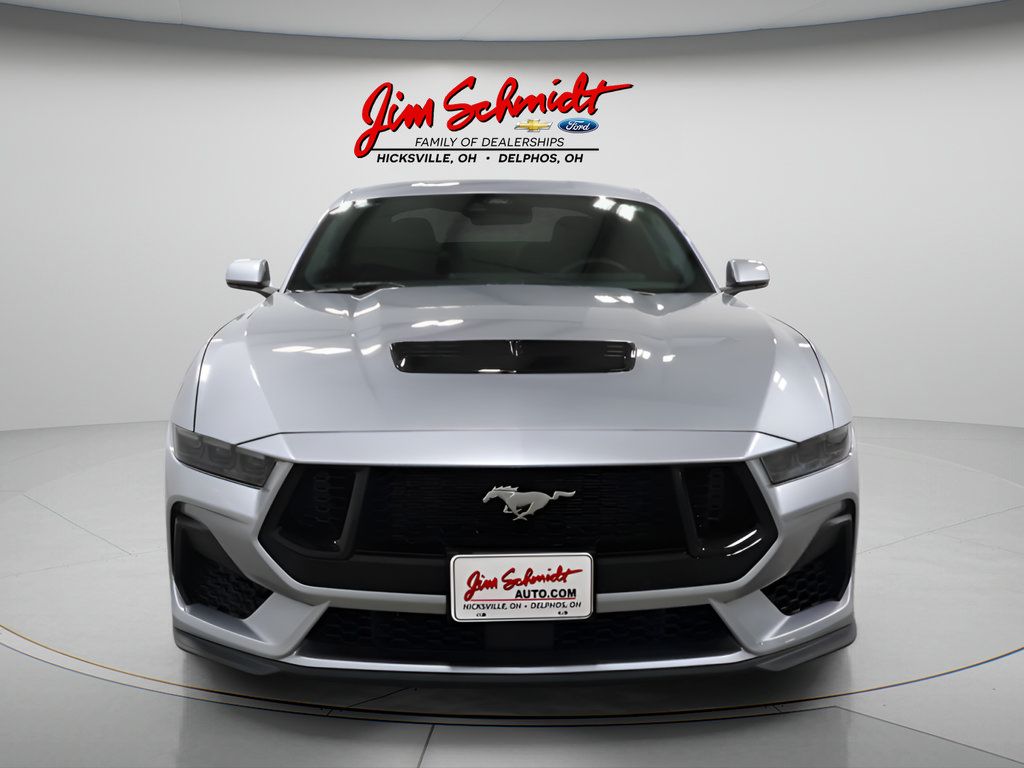 Used 2025 Ford Mustang GT Premium w/ GT Performance Package RWD image 3