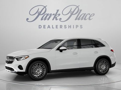Certified 2026 Mercedes-Benz GLC 300 image 3