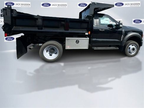 New 2025 Ford F550 4x4 Regular Cab Super Duty image 4
