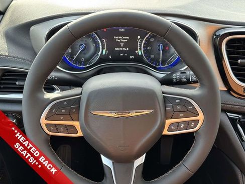 New 2026 Chrysler Pacifica Pinnacle w/ Trailer Tow Group image 13