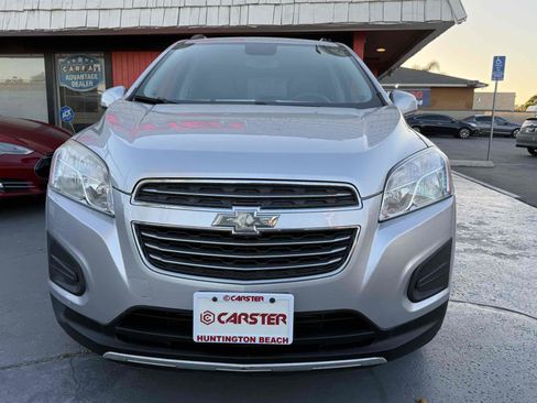 Used 2015 Chevrolet Trax LT w/ LT Sun and Sound Package image 17