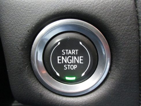 Used 2021 GMC Yukon SLT RWD image 19