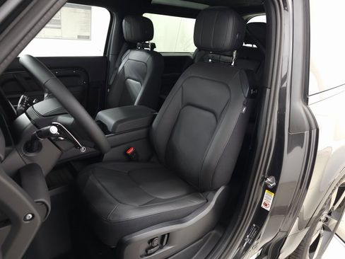 New 2025 Land Rover Defender 90 V8 image 16