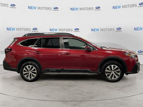 Used 2022 Subaru Outback Premium image 6