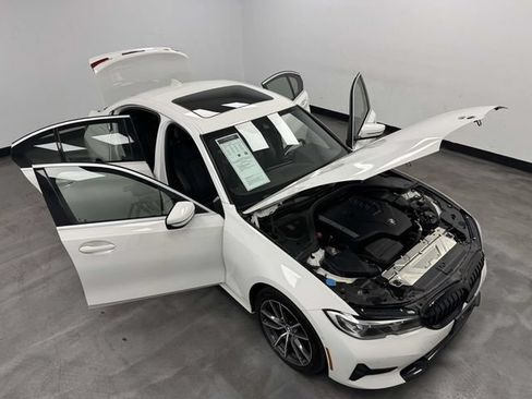 Used 2020 BMW 330i xDrive Sedan w/ Driving Assistance Package AWD/4WD image 11