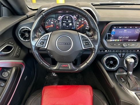 Used 2021 Chevrolet Camaro SS RWD image 13
