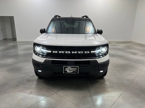 Used 2025 Ford Bronco Sport Outer Banks w/ Outer Banks Tech Package+ image 2