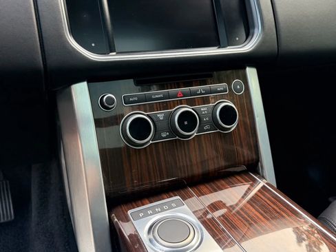 Used 2016 Land Rover Range Rover HSE image 24