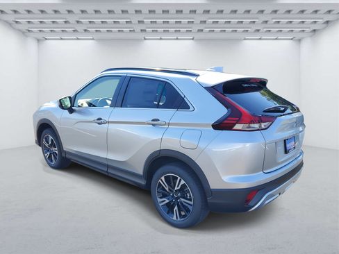 New 2026 Mitsubishi Eclipse Cross SE image 3