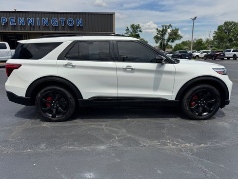 Used 2020 Ford Explorer ST w/ ST Street Pack AWD/4WD image 8