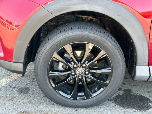 Used 2018 Toyota RAV4 Adventure AWD/4WD image 11