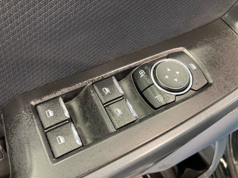 Used 2023 Ford F150 XLT w/ XTR Package image 12