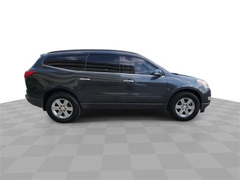 Used 2012 Chevrolet Traverse LT image 9