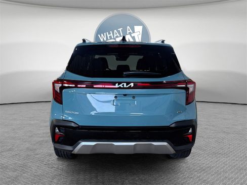 Certified 2024 Kia Seltos SX w/ SX Sunroof Package image 5