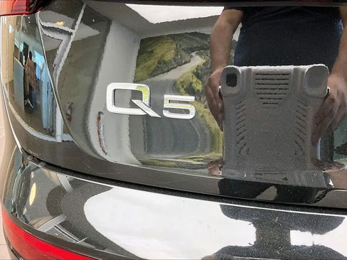 Certified 2024 Audi Q5 2.0T Premium Plus image 32