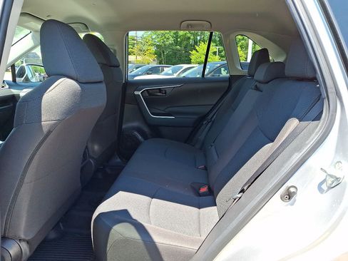 Used 2023 Toyota RAV4 LE AWD/4WD image 13