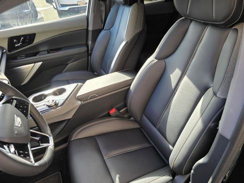 New 2026 Cadillac Optiq Luxury 1 image 26