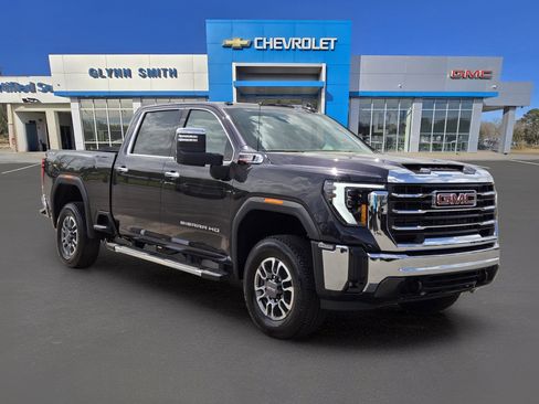 Used 2025 GMC Sierra 2500 SLT w/ SLT Convenience Package image 3