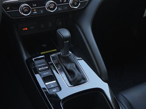 New 2026 Acura Integra FWD image 17