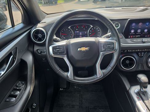 Used 2020 Chevrolet Blazer LT FWD image 14