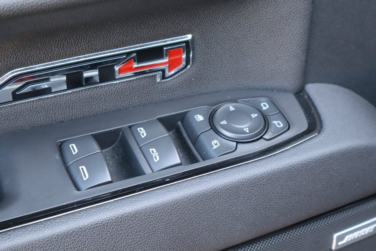 Used 2025 GMC Sierra 1500 AT4 w/ AT4 Premium Package AWD/4WD image 21