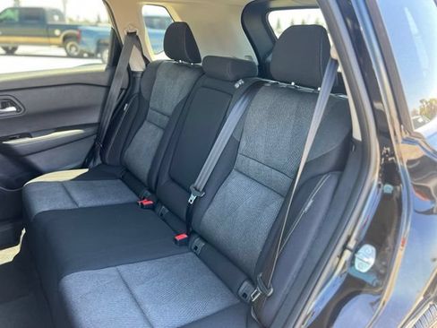 Used 2024 Nissan Rogue SV AWD/4WD image 15