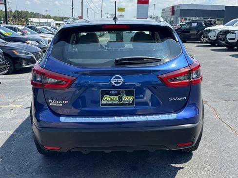 Certified 2022 Nissan Rogue Sport SV AWD/4WD image 4