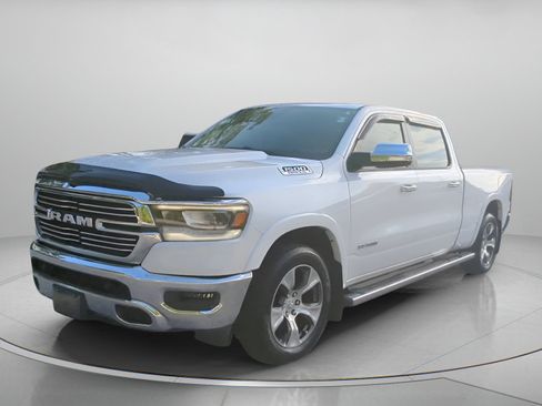 Used 2019 RAM 1500 Laramie AWD/4WD image 12