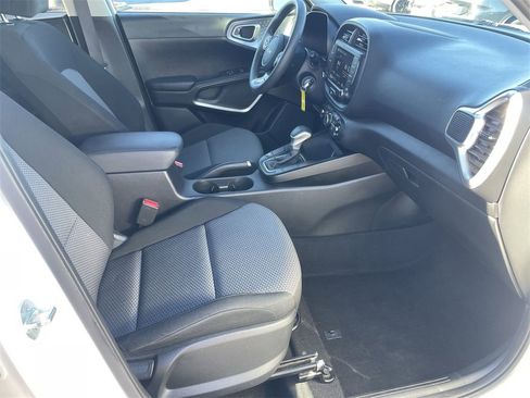 Certified 2023 Kia Soul LX w/ Option Group 015 image 29