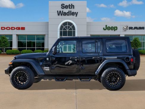 Used 2018 Jeep Wrangler Unlimited Sport S image 4