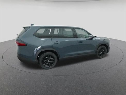 New 2026 Toyota Grand Highlander AWD Hybrid image 10