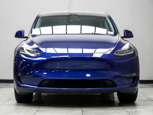 Used 2023 Tesla Model Y Long Range AWD/4WD image 8