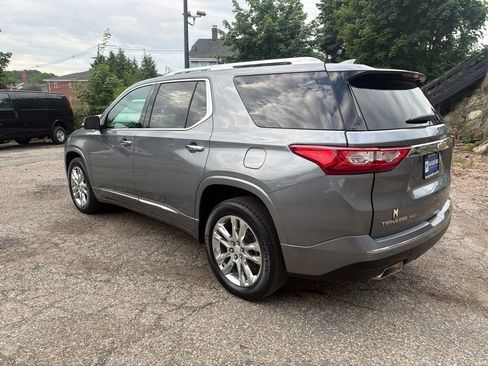 Used 2021 Chevrolet Traverse High Country w/ LPO, Floor Liner Package AWD/4WD image 4