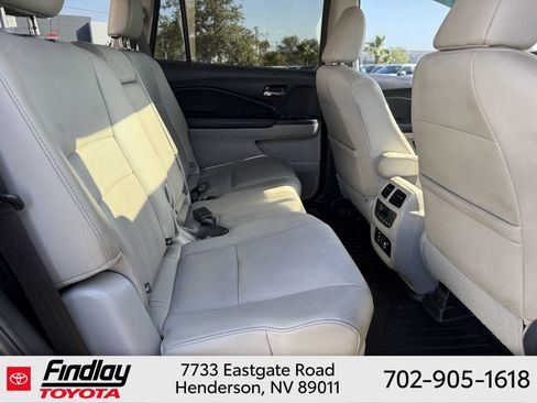 Used 2016 Honda Pilot Touring image 14