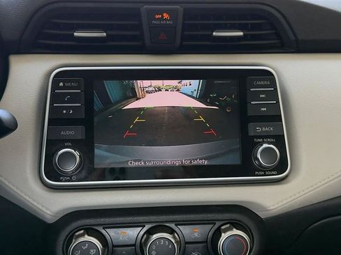Used 2021 Nissan Versa SV FWD image 15