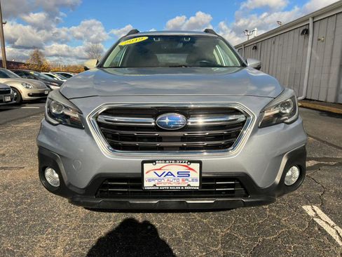 Used 2019 Subaru Outback 2.5i Limited w/ Popular Package #2 AWD/4WD image 2