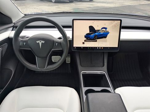 Used 2023 Tesla Model 3 Performance image 21