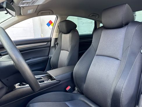 Used 2020 Honda Accord LX image 5