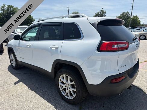 Used 2014 Jeep Cherokee Latitude w/ Cold Weather Group AWD/4WD image 7