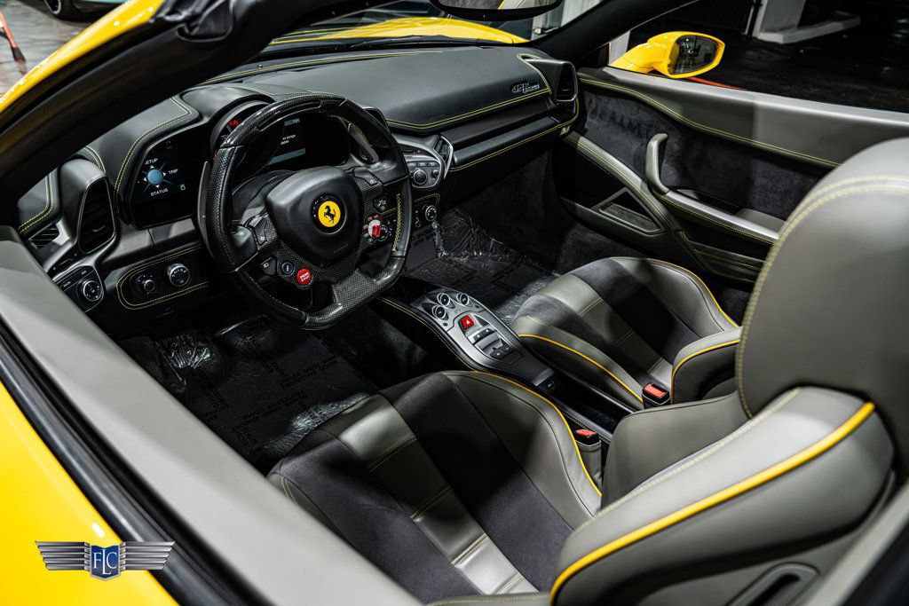 Used 2015 Ferrari 458 Spider RWD image 23