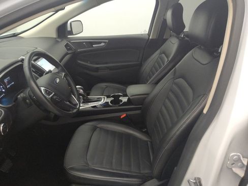 Used 2017 Ford Edge SEL w/ Equipment Group 201A AWD/4WD image 17