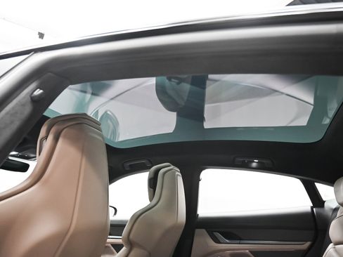 Used 2021 Porsche Taycan Turbo S image 34