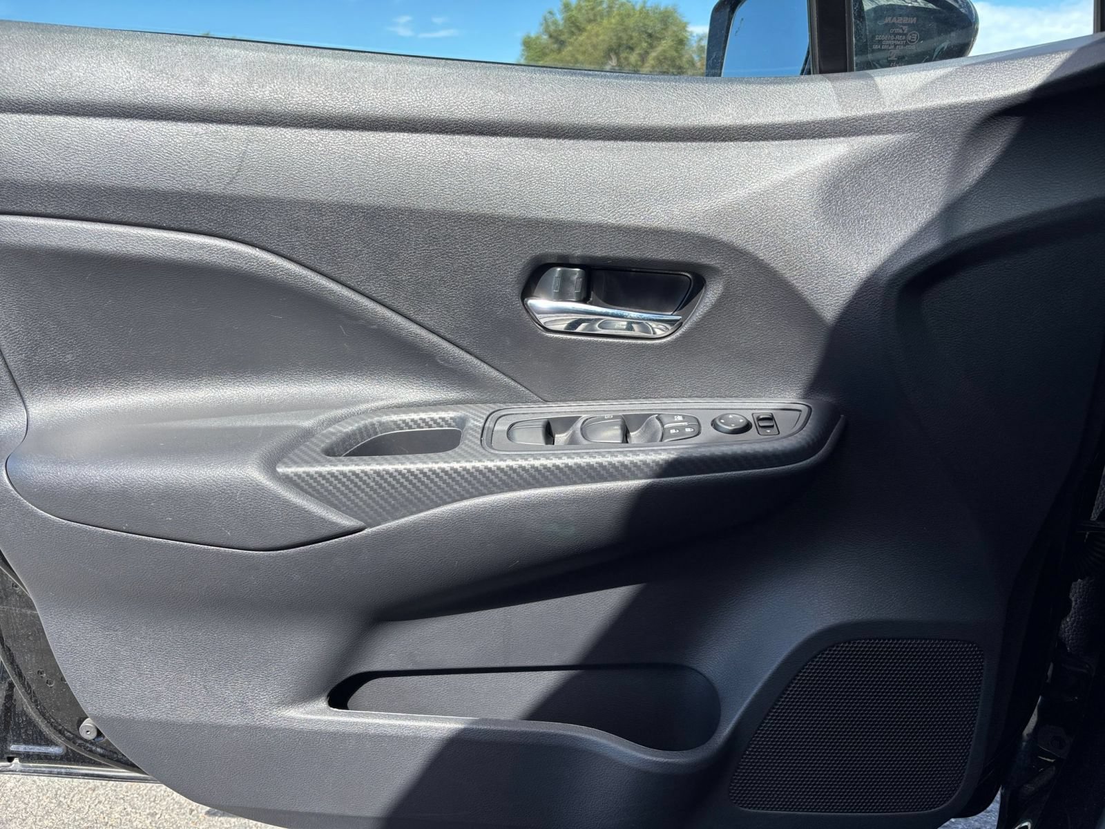 Used 2025 Nissan Versa SV FWD image 18