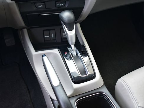 Used 2015 Honda Civic EX-L image 30