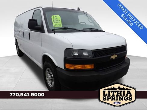 Used 2018 Chevrolet Express 2500 Extended image 1