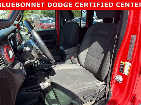 Used 2020 Jeep Wrangler Unlimited Sahara w/ LED Lighting Group AWD/4WD image 12